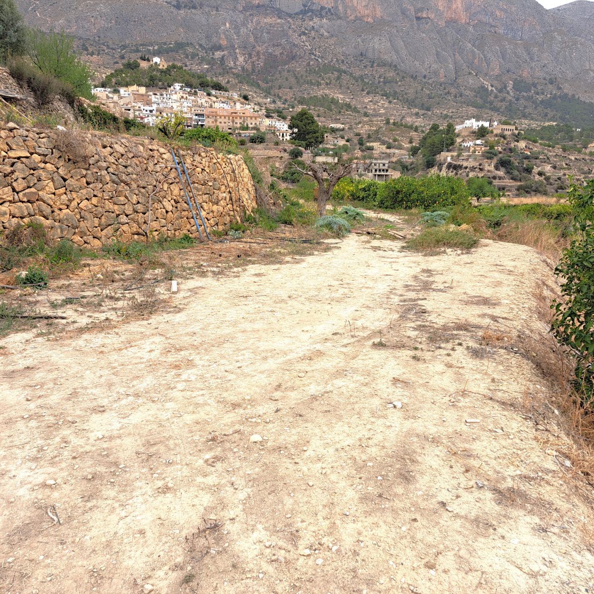 Country house for sale in Sella