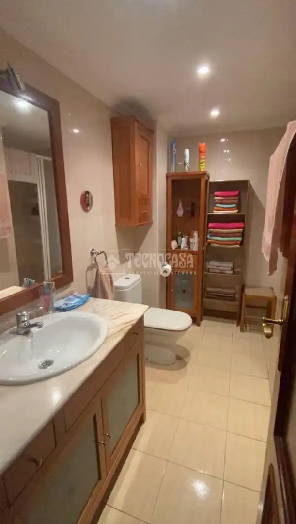 Baño de Piso en venta en Alicante / Alacant con Piscina comunitaria