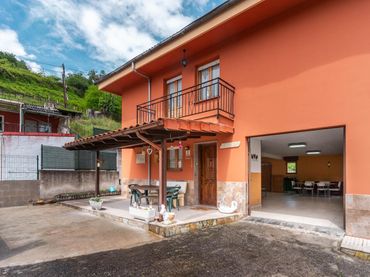 Haus mit Balkon zum Verkauf in NOAL LA 11