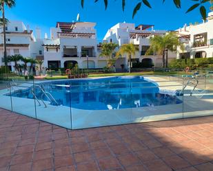 Piscina de Pis en venda en Marbella amb Terrassa, Traster i Moblat