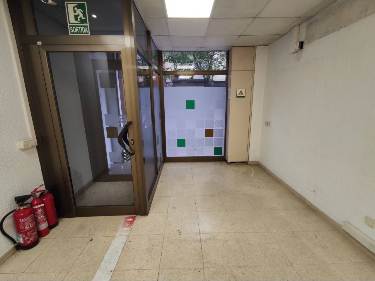 Local en venta en Girona Capital