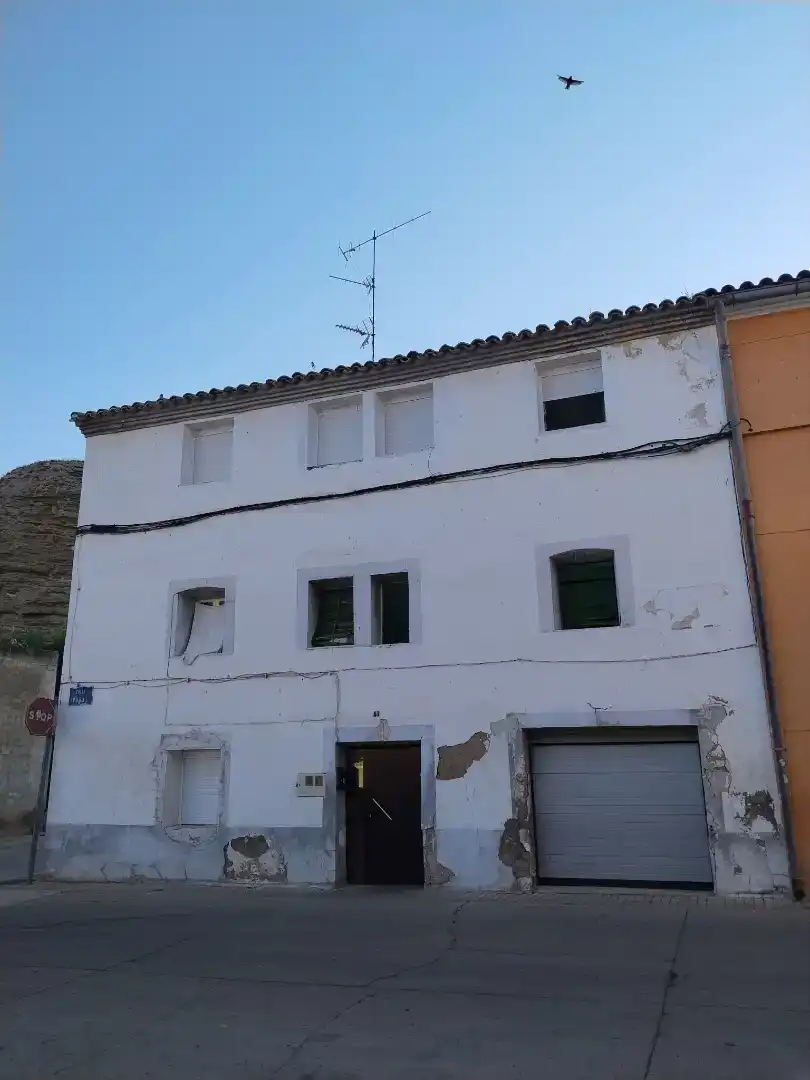 Vista exterior de Casa adosada en venda en Arguedas