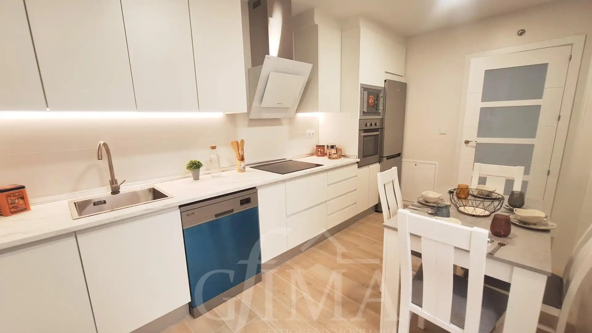 Kitchen of Detached homes for sale in Tomelloso  with Air Conditioner, Terrace and Balcony