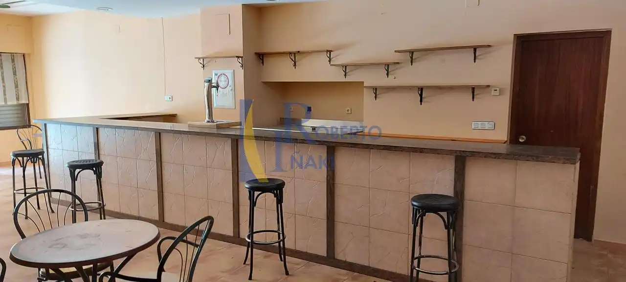 Local comercial en venda a Valencia de Don Juan, imagen 2