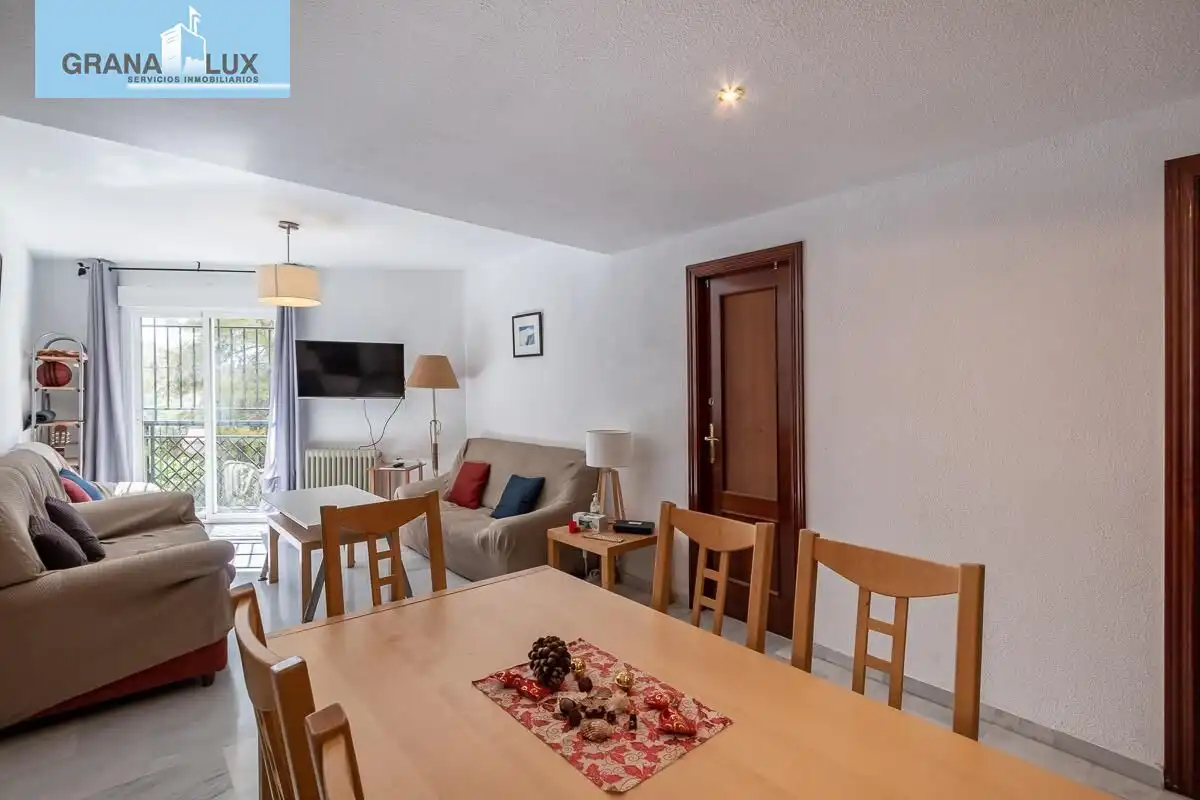 Flat with lift for sale in Calle Guarnón, imagen 2