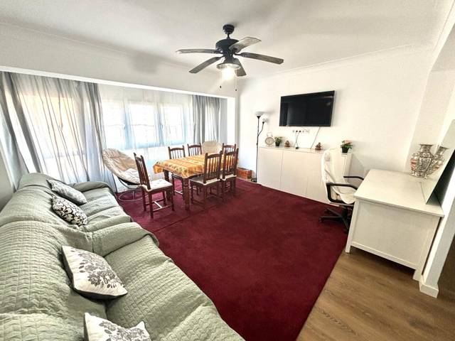 Apartamento en Alquiler en Cort