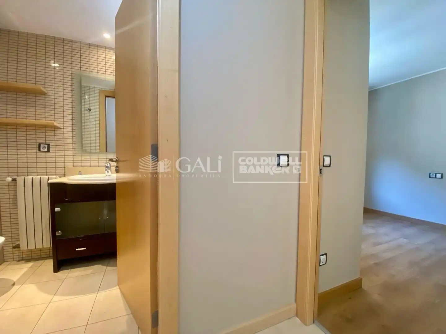 Baño de Planta baja de alquiler en Canillo con Calefacción, Terraza y Trastero