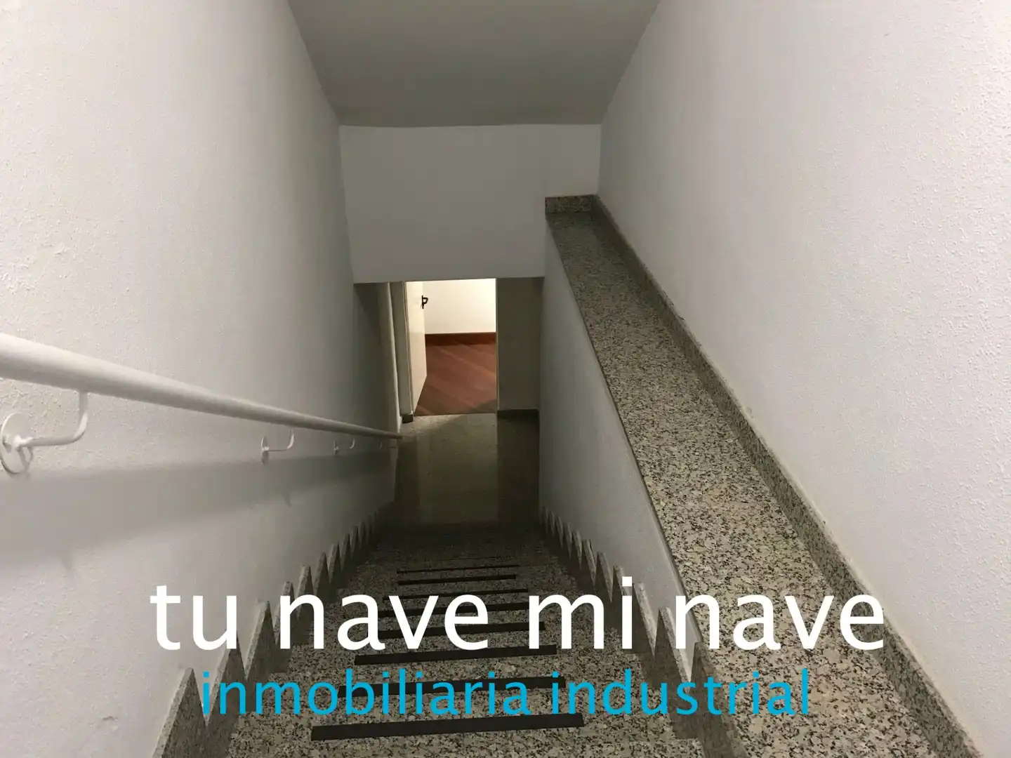 Büro zur Miete in Camargo mit Klimaanlage