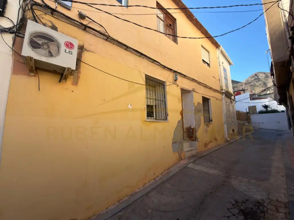 Haus zum Verkauf in Calle San Roque 19, imagen 2