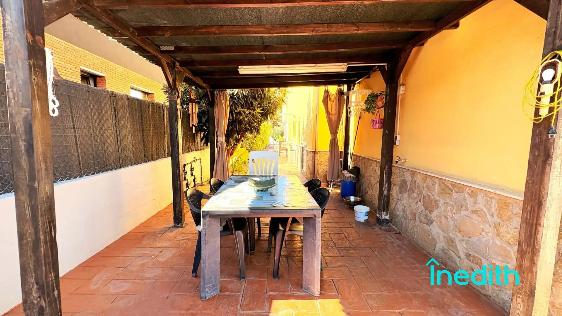 Terrassa de Casa o xalet en venda en Cunit amb Aire condicionat, Calefacció i Jardí privat