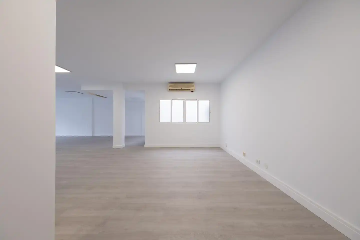 Local comercial en alquiler en Reyes Católicos, imagen 9
