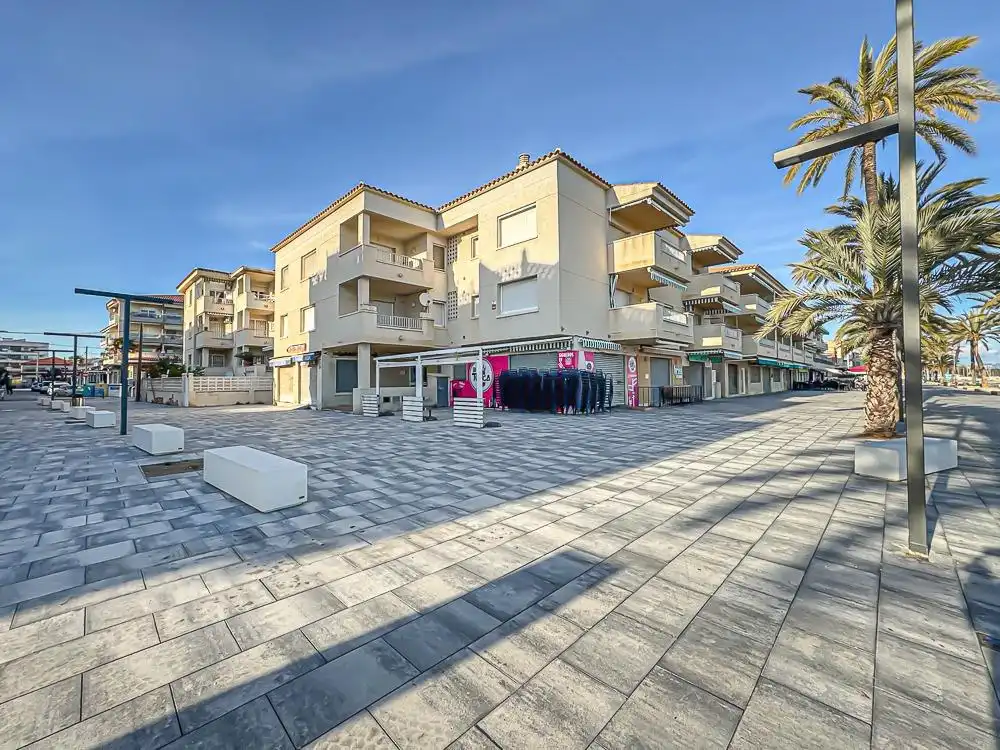 Flat with terrace for sale in Carrer Girona 9, imagen 4