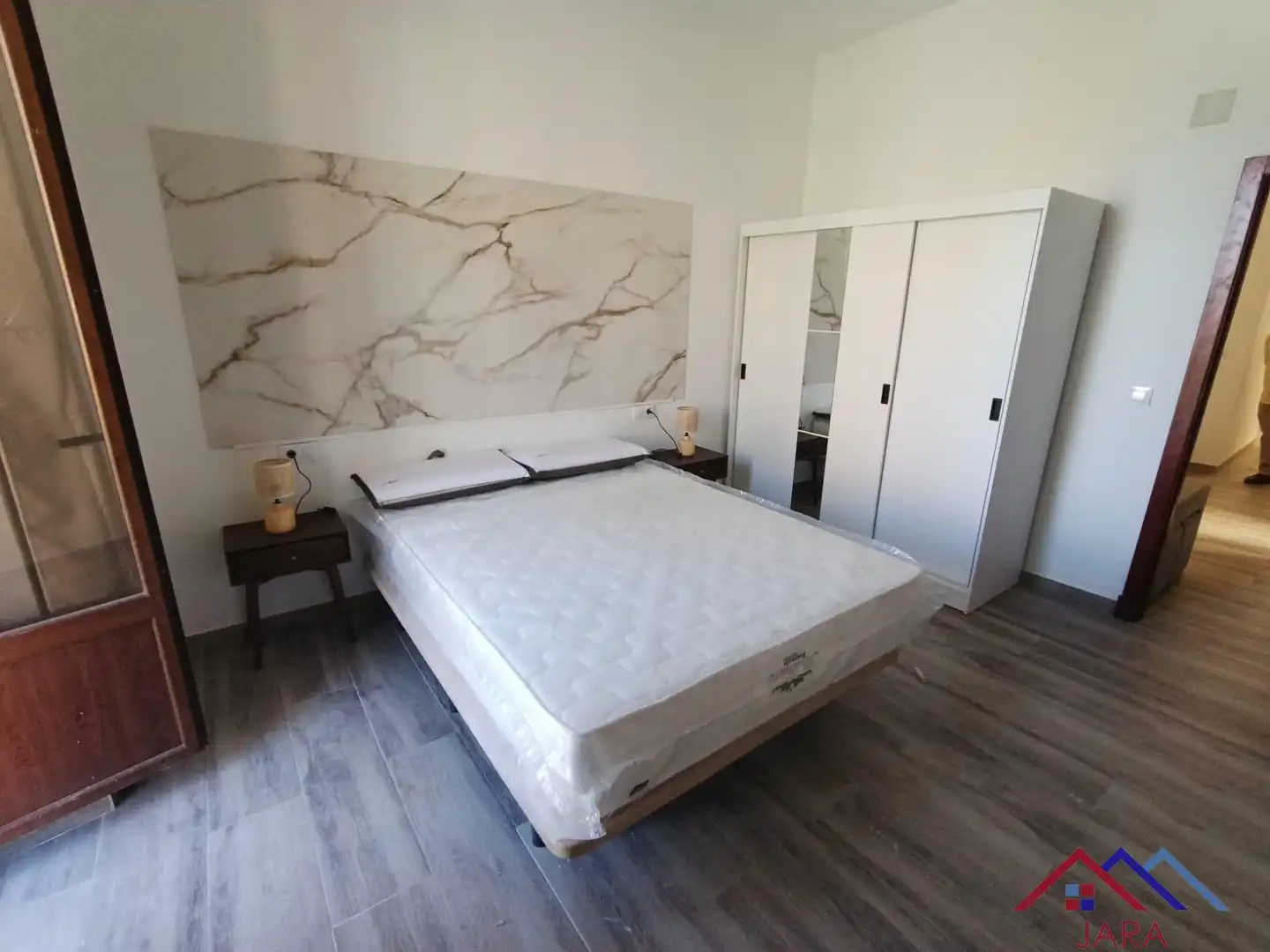 Dormitori de Apartament de lloguer en Jerez de la Frontera amb Aire condicionat, Calefacció i Terrassa