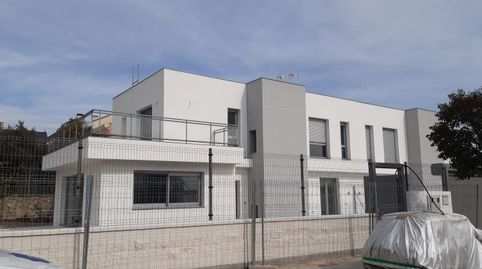 Pareado en venta en Torrelodones, 5 dormitorios.