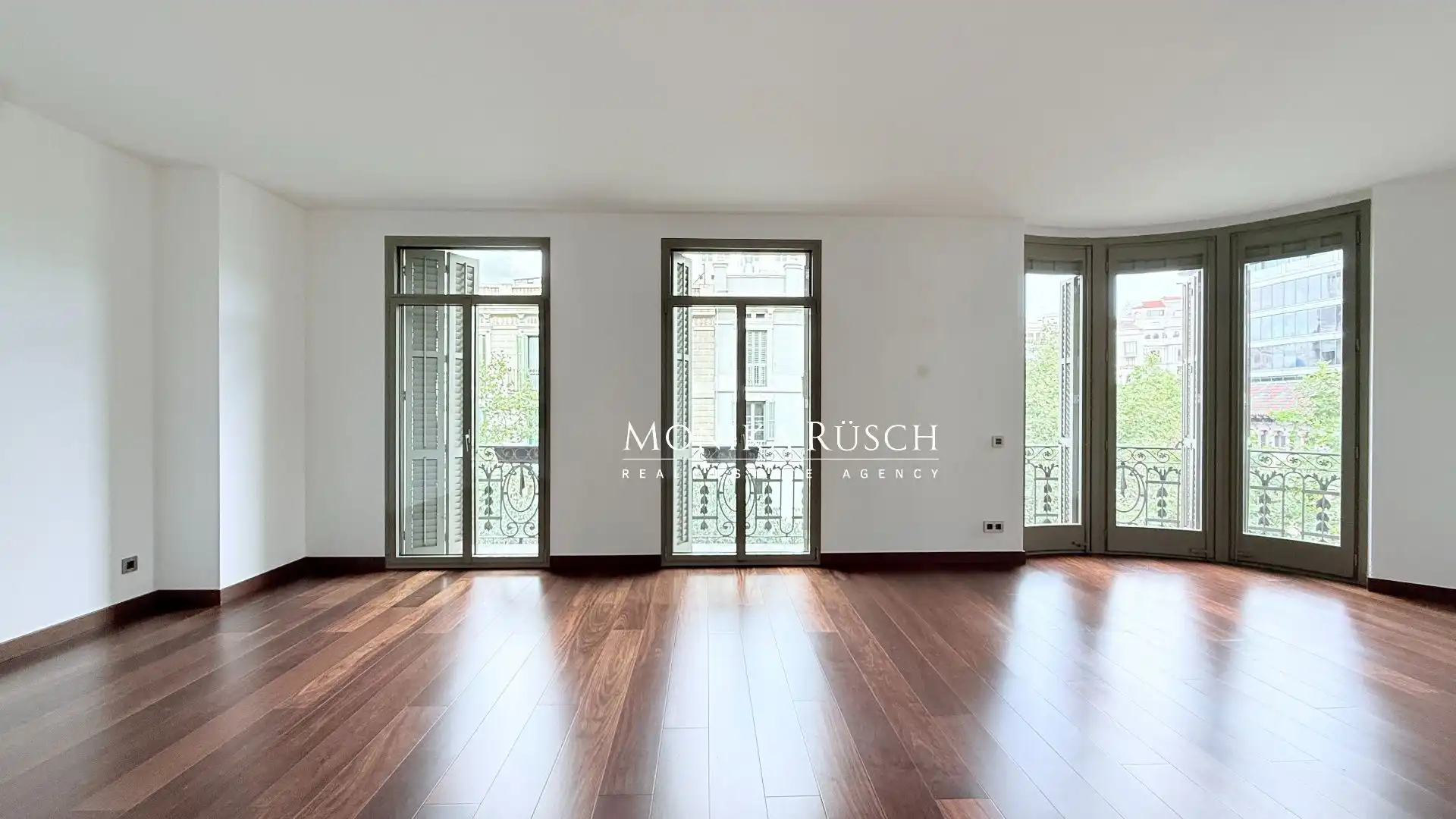 Appartamento con ascensore in affitto a Eixample