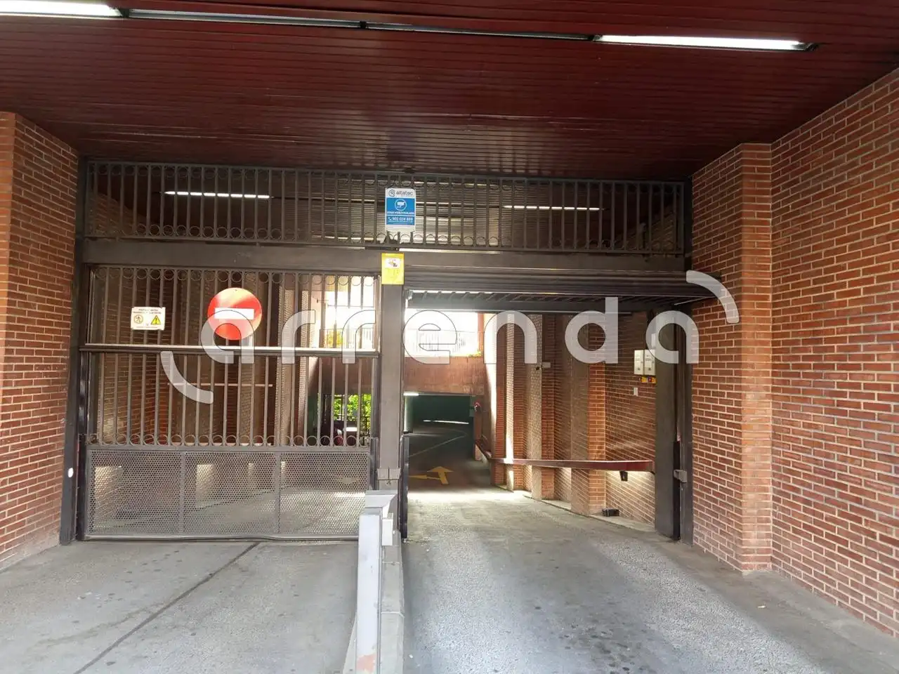 Garage for sale in Madrid