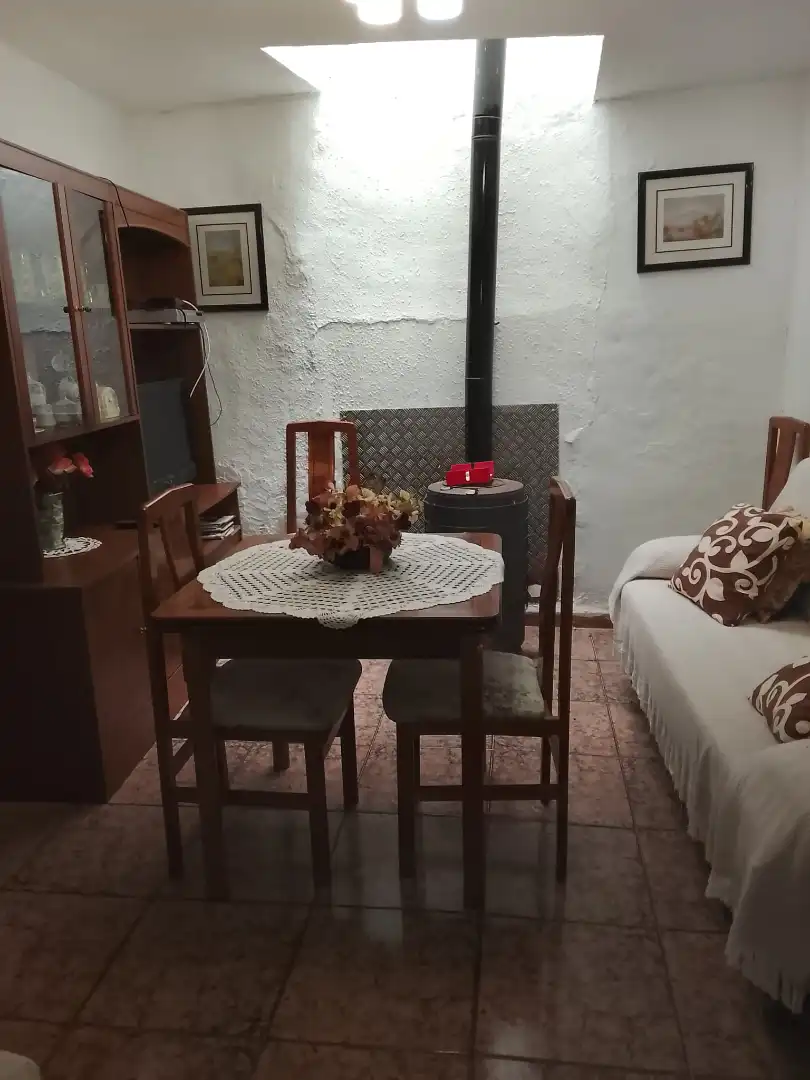 Menjador de Casa o xalet en venda en Vallhermoso de la Fuente amb Moblat