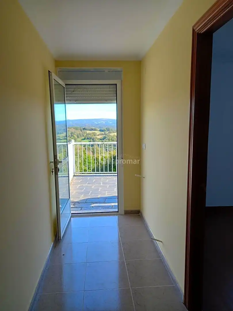 Houses for sale in Castro Caldelas  with Private garden, Parquet flooring and Terrace