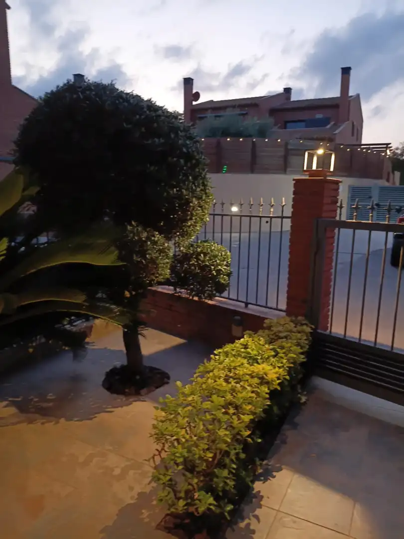 Jardí de Casa adosada en venda en Cambrils amb Aire condicionat, Calefacció i Jardí privat