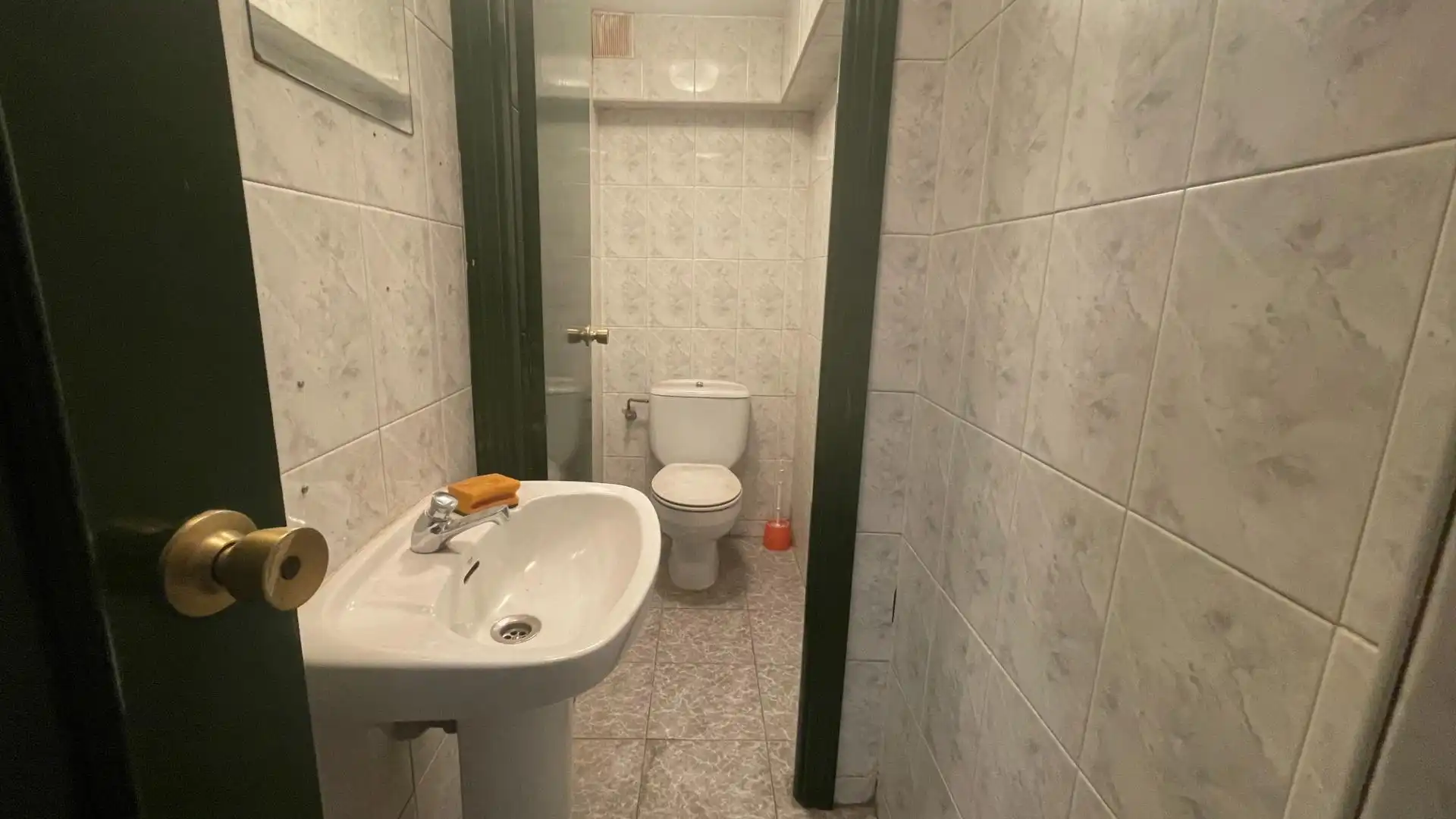 Baño de Local de alquiler en Alcorcón