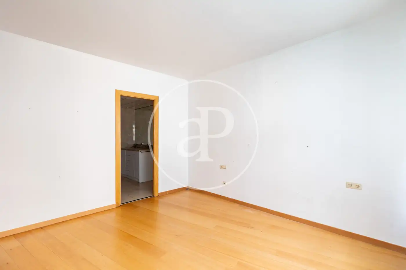 Habitación de Piso en venta en Barcelona con Aire acondicionado y Calefacción
