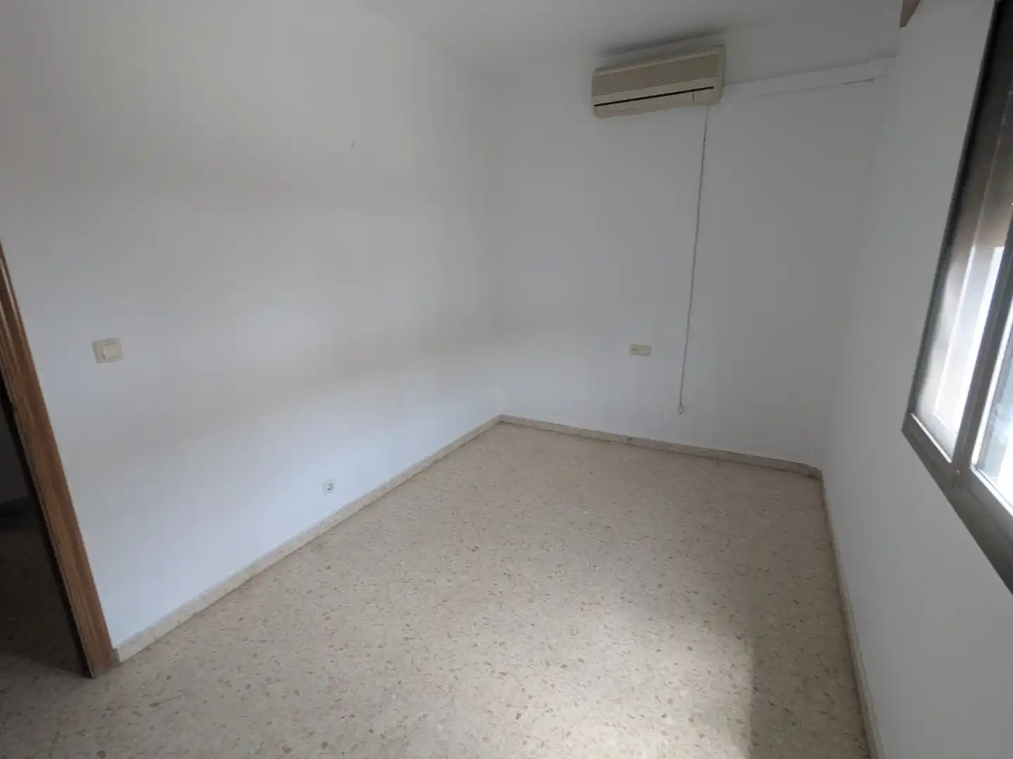 Casa adosada en venta en Sevilla con Balcón