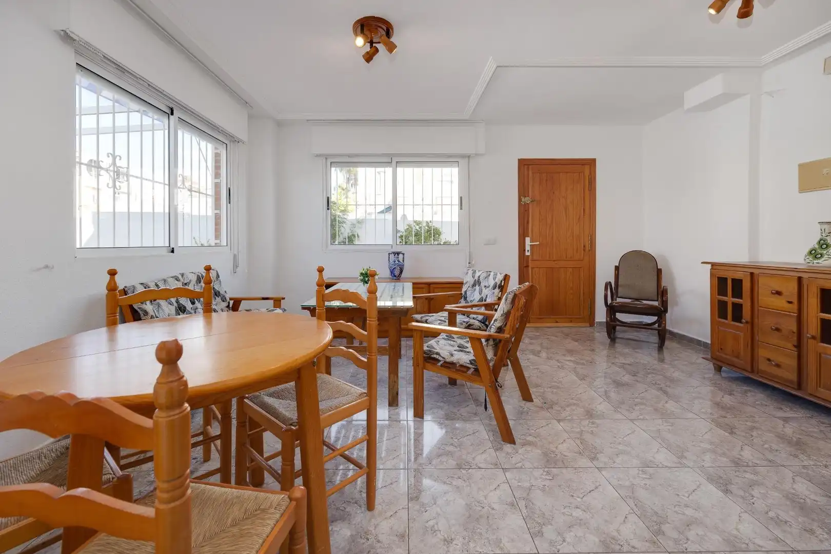 Comedor de Casa o chalet en venta en Torrevieja con Jardín privado, Terraza y Trastero