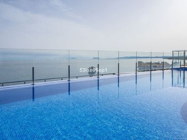 Wohnung mit Pool zum Verkauf in Calle Trajano 4
