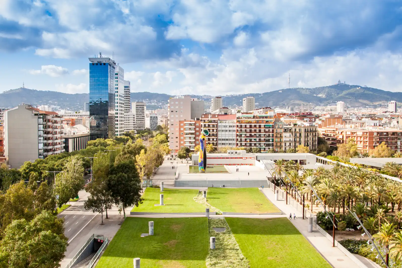 Vista exterior de Pis en venda en Barcelona amb Calefacció, Parquet i Forn