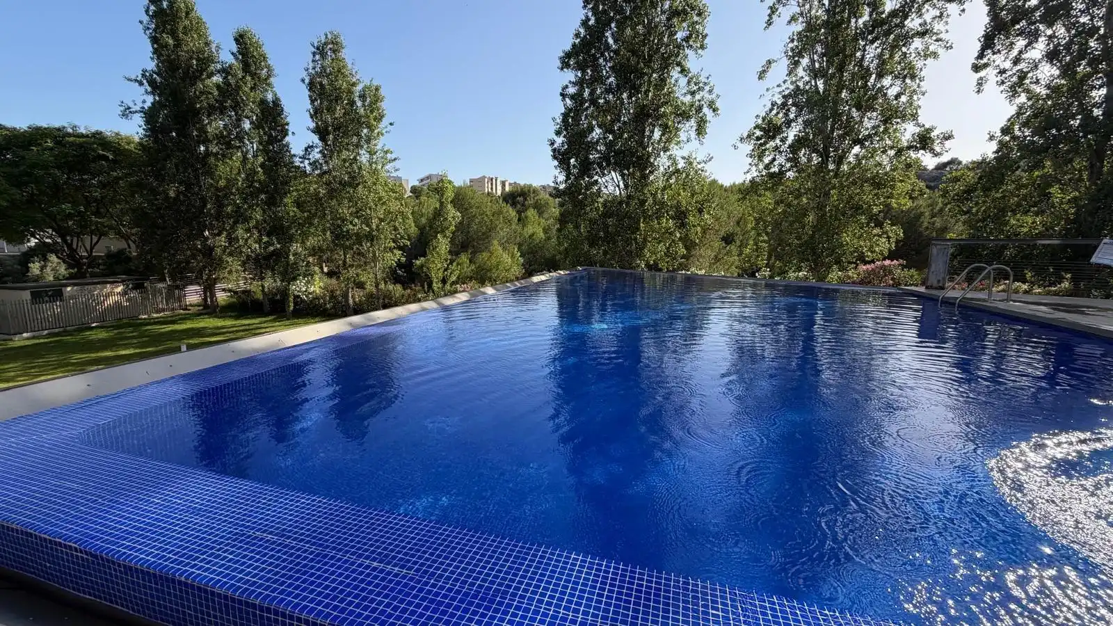 Piscina de Apartament en venda en Oropesa del Mar / Orpesa amb Aire condicionat, Jardí privat i Terrassa