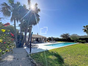 Villa con piscina in vendita a Cap d'en Font - Binissafúller