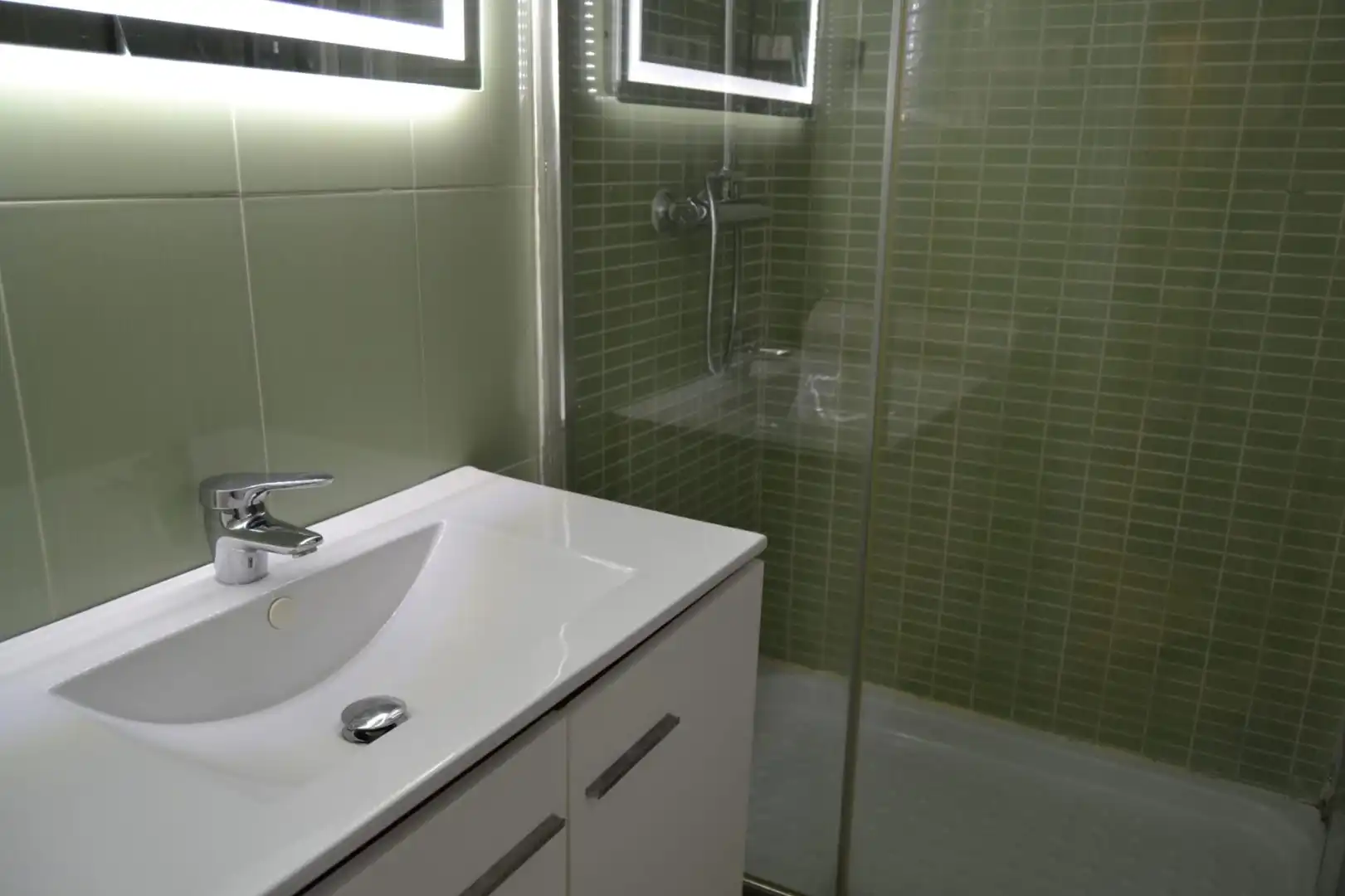 Bany de Casa o xalet en venda en Málaga amb Calefacció, Terrassa i Moblat