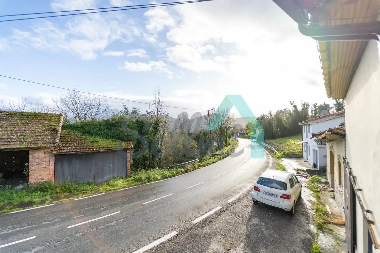 Vista exterior de Casa o xalet en venda en Oviedo  amb Calefacció, Jardí privat i Terrassa
