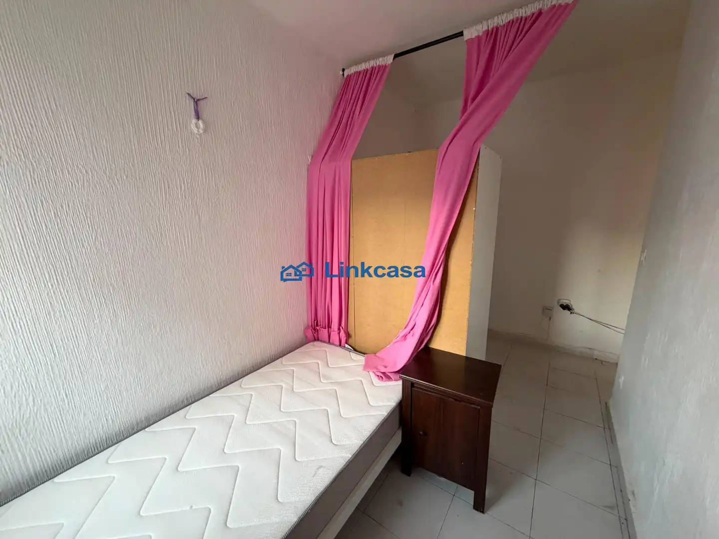 Habitación de Piso en venta en Madrid con Terraza