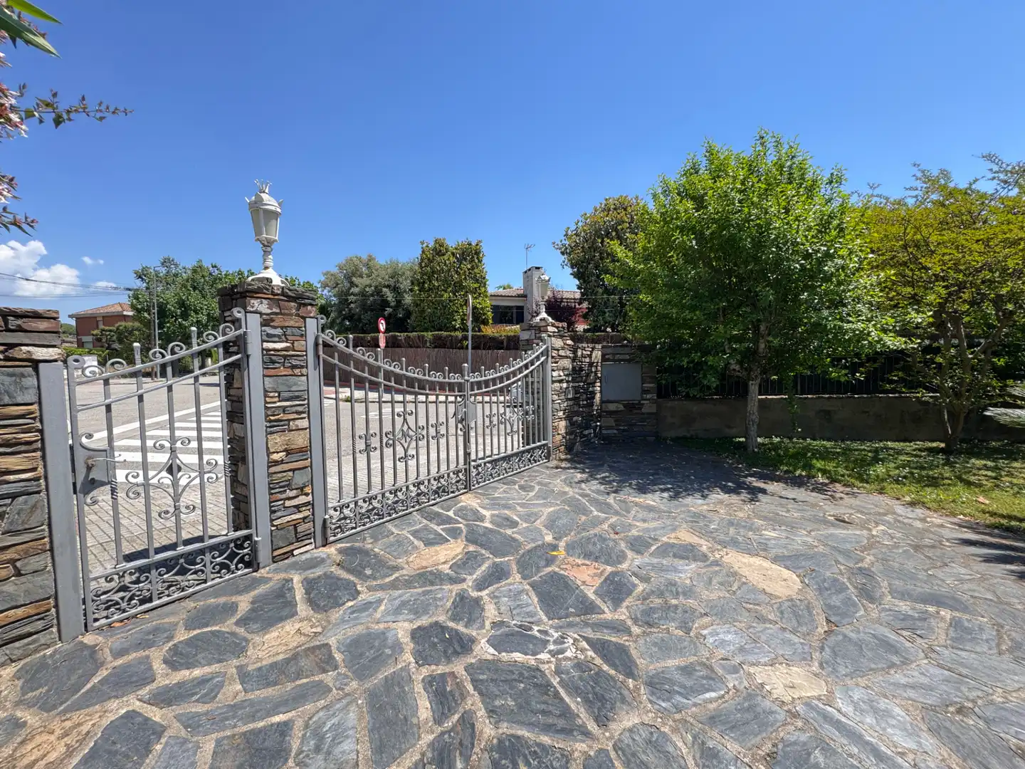 Vista exterior de Casa o chalet en venta en Cardedeu con Aire acondicionado, Calefacción y Jardín privado