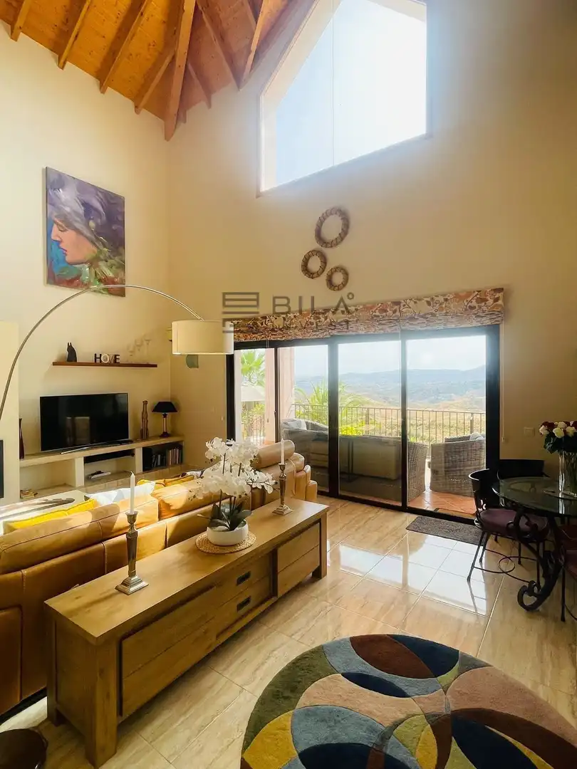 Chalet con piscina en venta en Urb. Valtocado, imagen 9