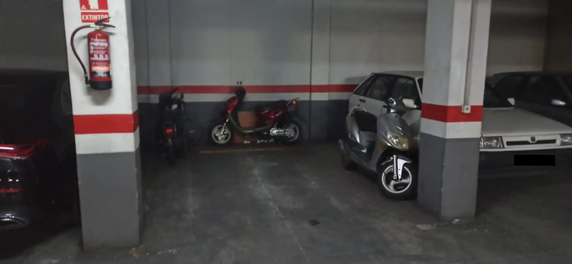 Parkplatz von Garage zum Verkauf in Manises
