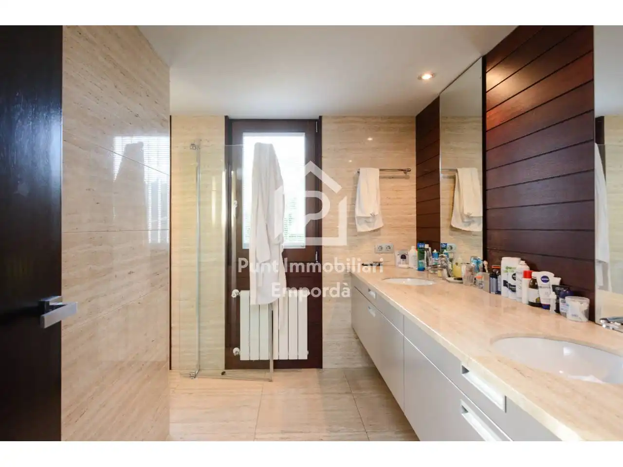 Villa con piscina in vendita a Avenida Olimpia, imagen 11