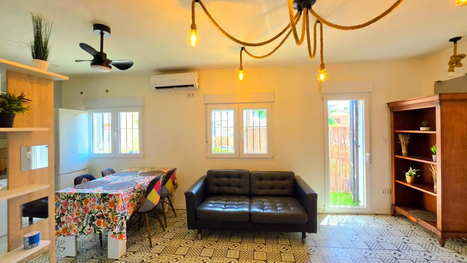 Comedor de Piso en venta en Cartagena con Aire acondicionado, Calefacción y Amueblado