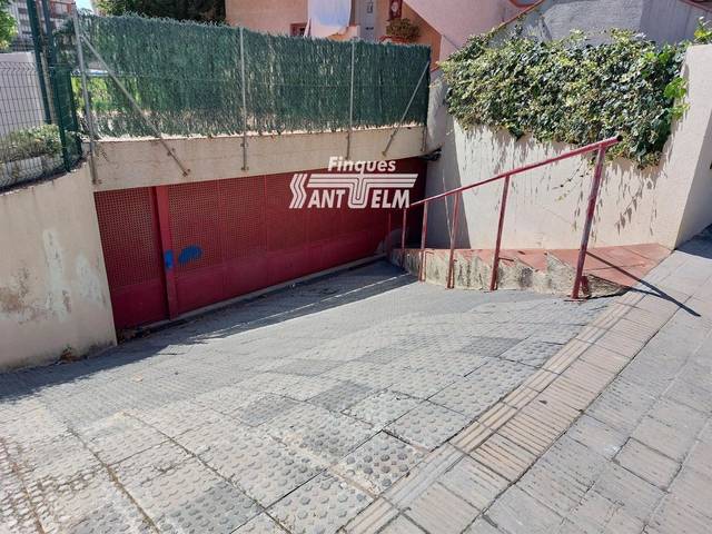 Garaje en Venta en GIRONES en Calafell Residencial