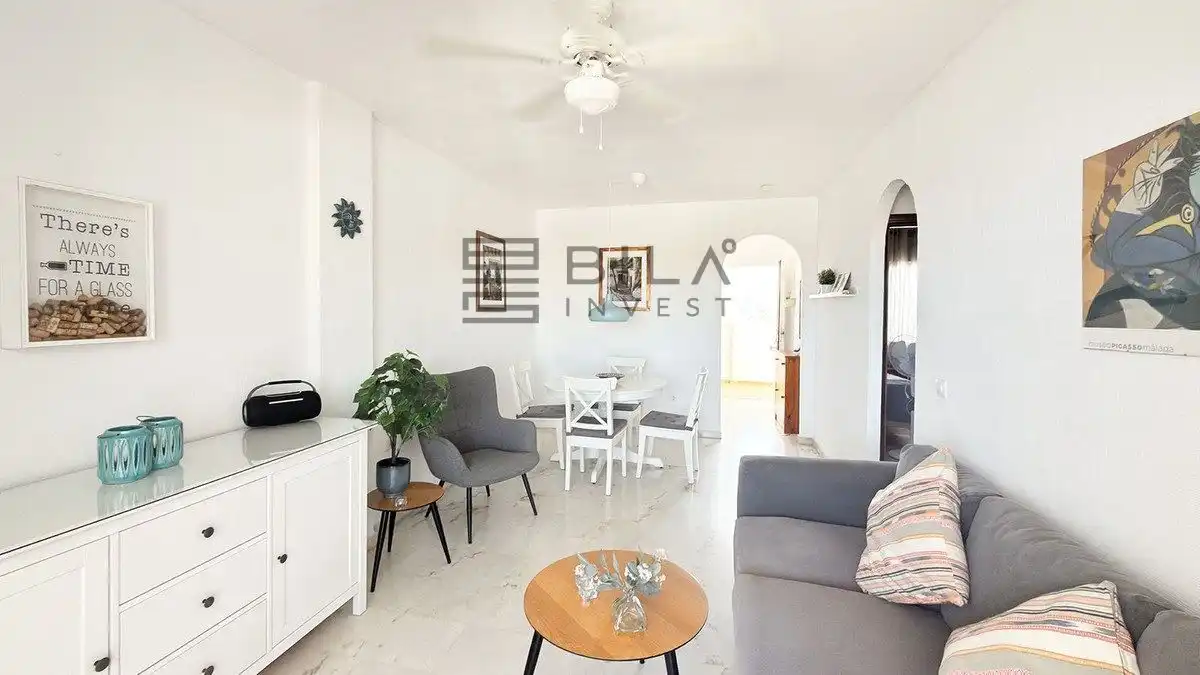 Sala d'estar de Àtic en venda en Benalmádena amb Aire condicionat, Terrassa i Traster