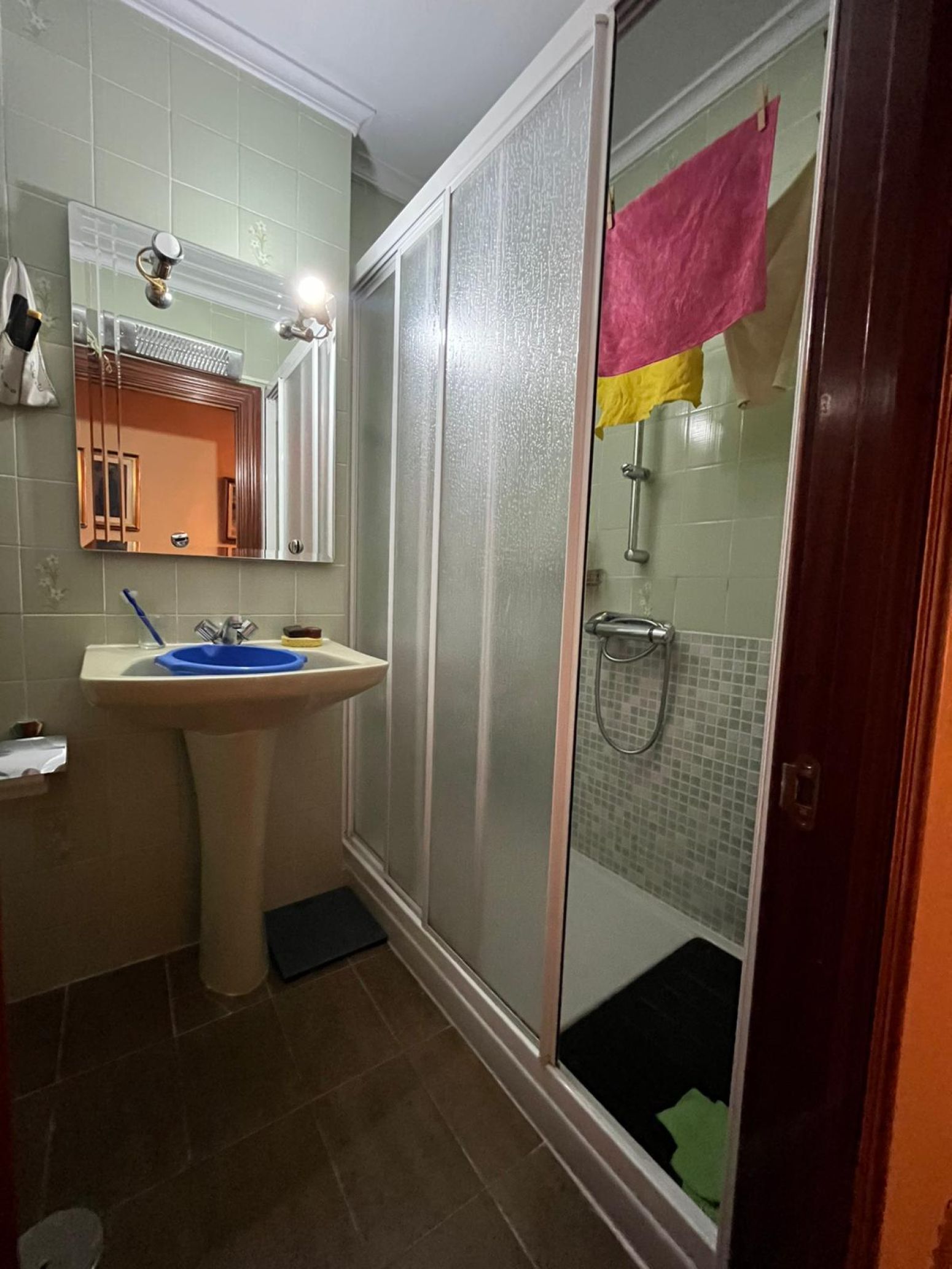 Bany de Pis en venda en Avilés amb Calefacció i Parquet