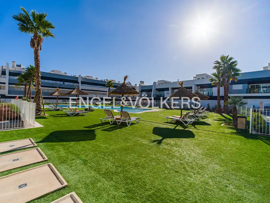 Außenansicht von Maisonette zum Verkauf in Santa Pola mit Klimaanlage, Heizung und Terrasse