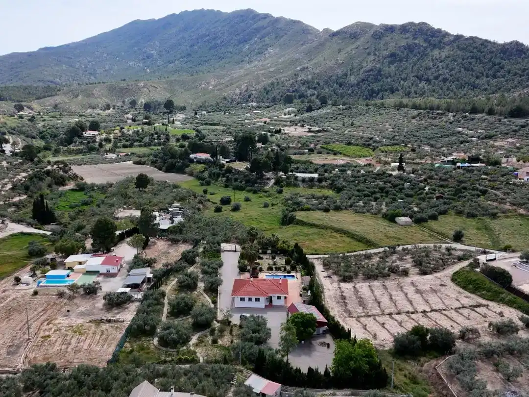 Piso en venta en Calasparra con Aire acondicionado, Piscina y Amueblado