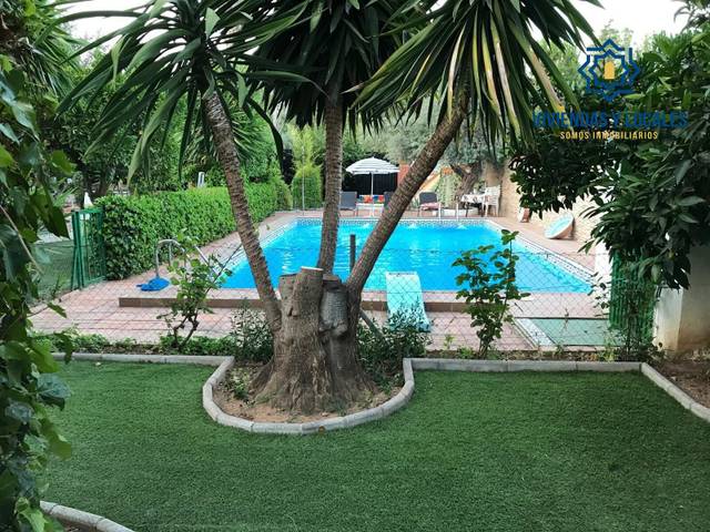 Casa-chalet en Venta en Albolote