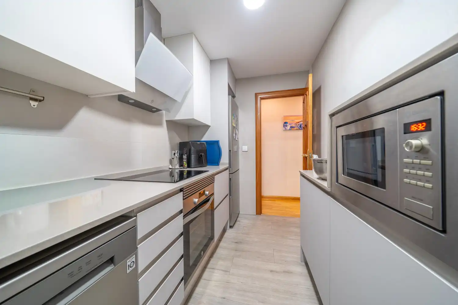 Kitchen of Flat for sale in Santa Coloma de Gramenet  with Air Conditioner, Heating and Terrace