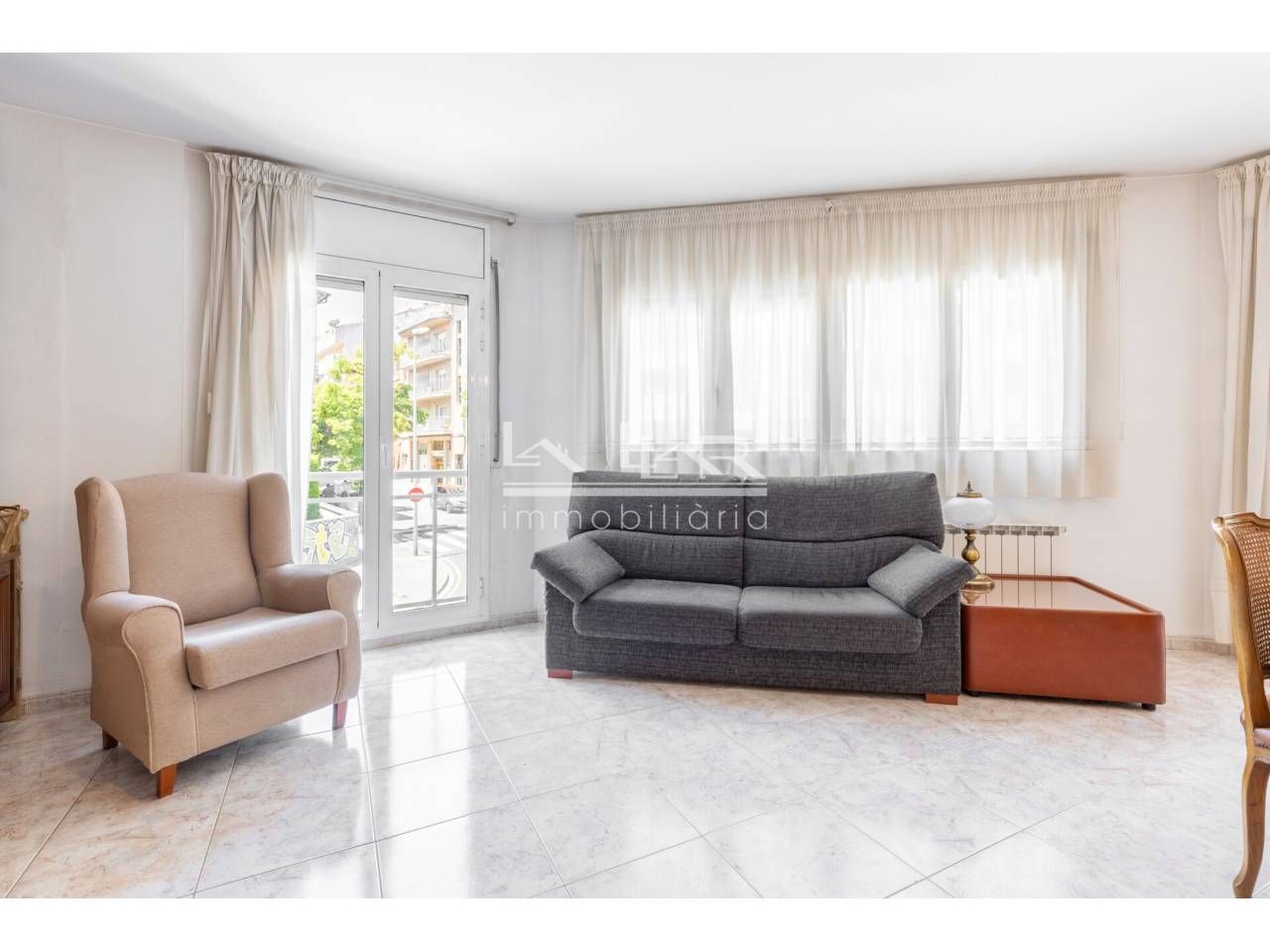 Living room of Flat for sale in Vic  with Heating and Storage room