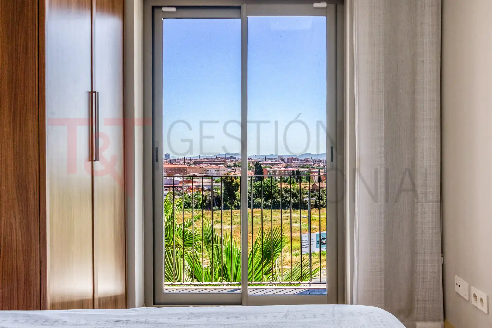 Bedroom of Flat for sale in Sabadell  with Air Conditioner, Heating and Terrace