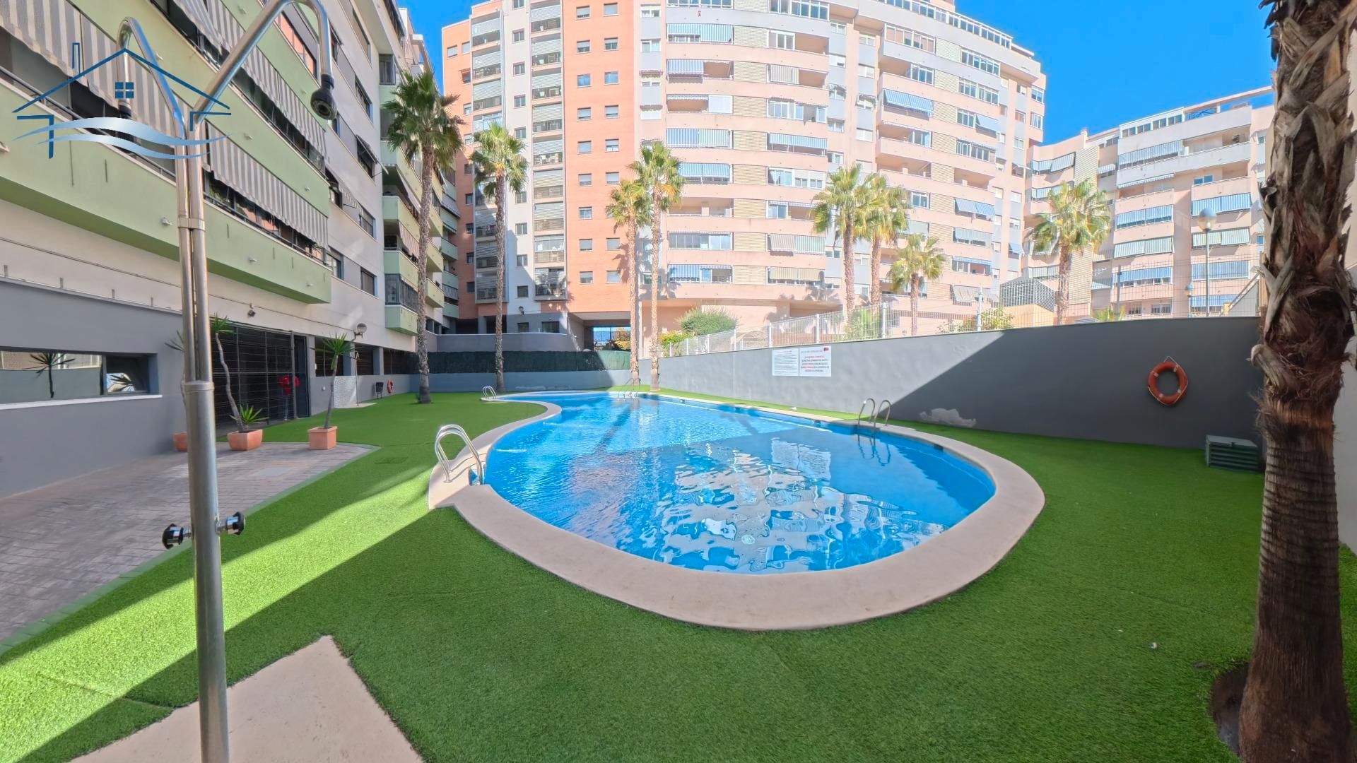 Swimming pool of Flat for sale in Alicante / Alacant  with Air Conditioner, Storage room and Oven