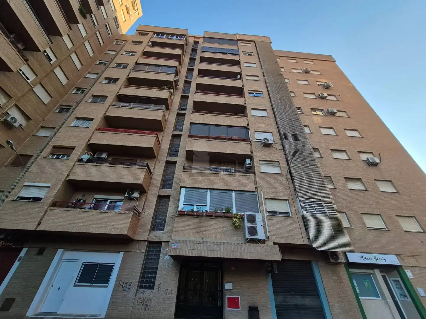 Vista exterior de Pis en venda en Xirivella amb Aire condicionat, Calefacció i Moblat